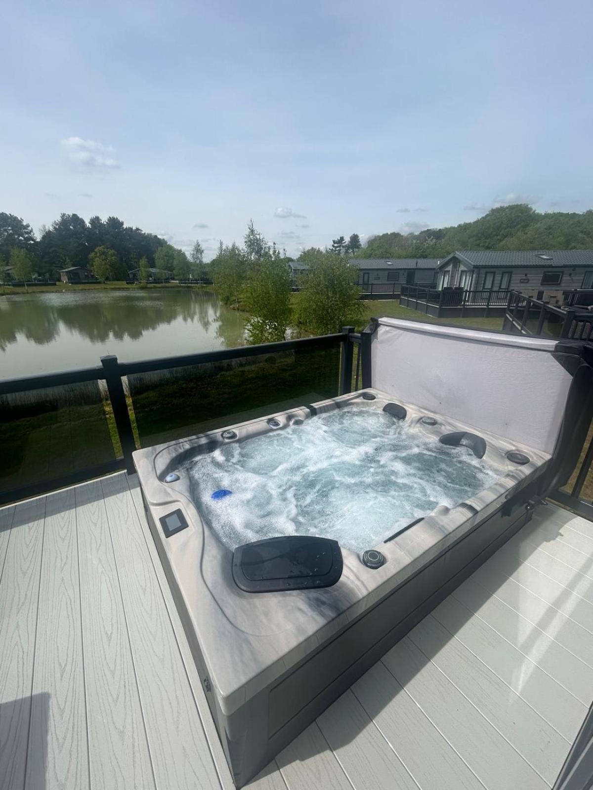 Hotchkin Lodge Woodhall Spa Exteriér fotografie